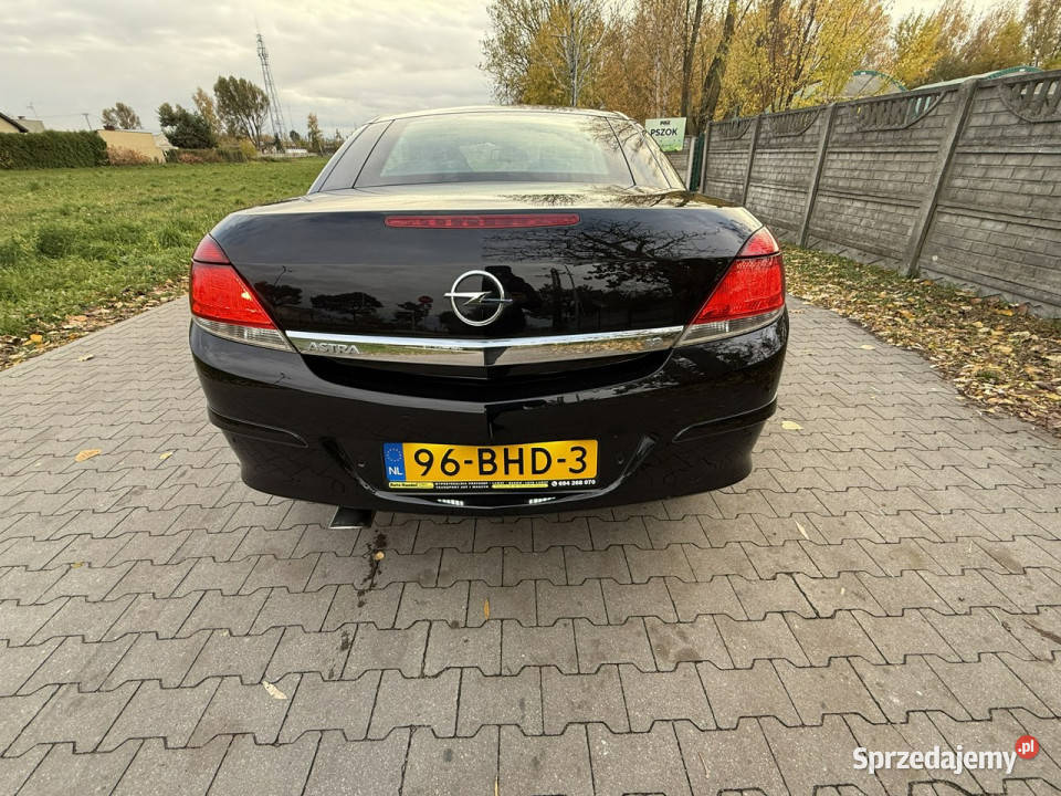 Opel Astra Opel Astra H 18B 2007r Cabrio Samochody osobowe