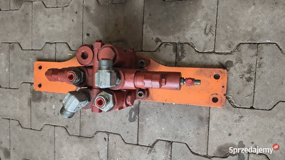 Rozdzielacz Hydrauliczny DOOSAN Dx140w Staszów