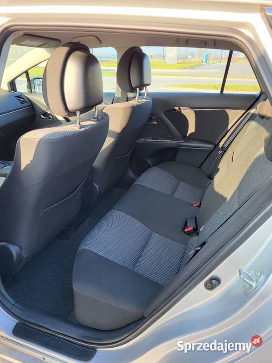 SPRZEDAM SAMOCHÓD TOYOTA AVENSIS0 Plewiska