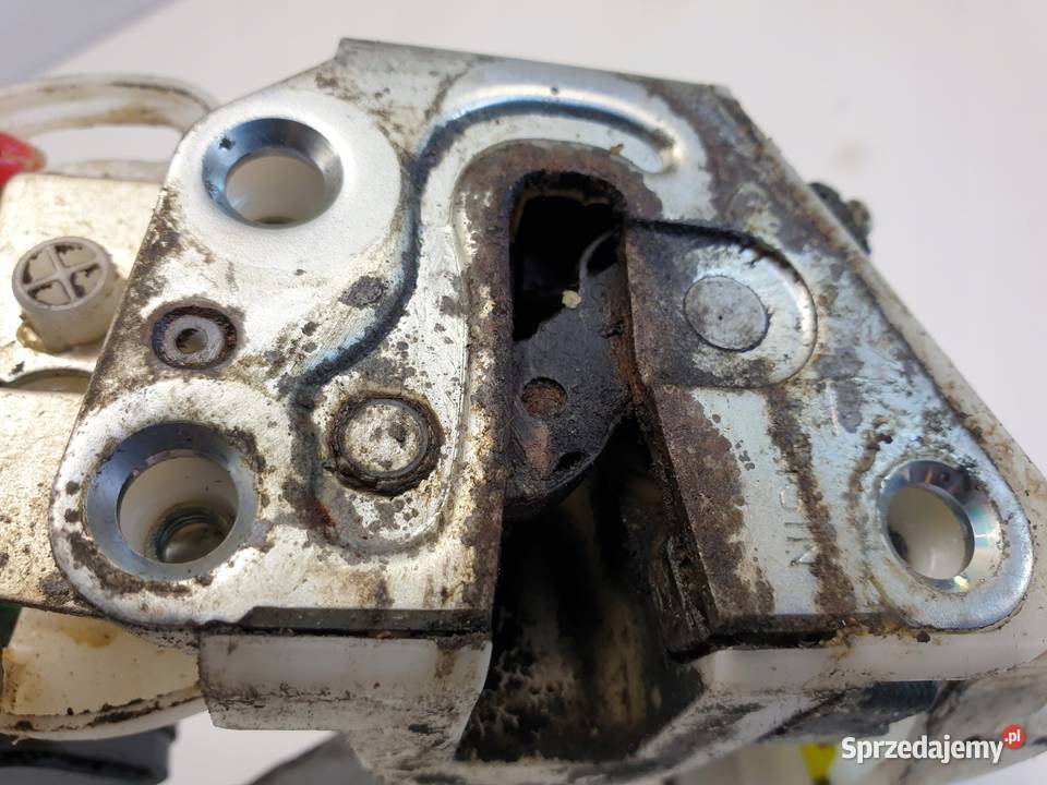 Aygo PRAWY ZAMEK DRZWI PRZÓD Pasażera Janów sprzedam