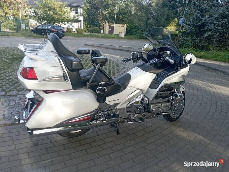 Honda Goldwong GL 1800 bezwypadkowy Wałcz