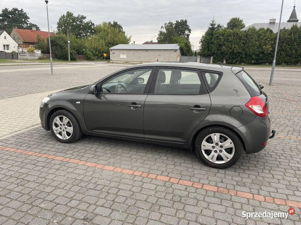 Kia Ceed 16 benzyna gaz hak gniazdo SD Sobienie-Jeziory
