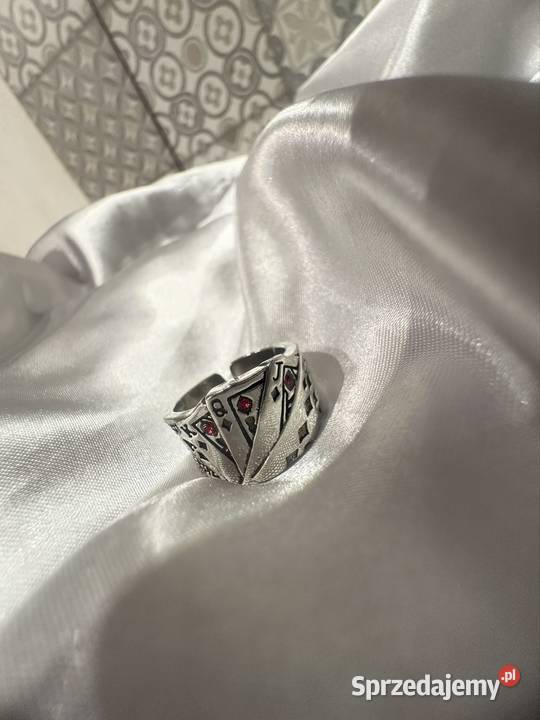 pierścień