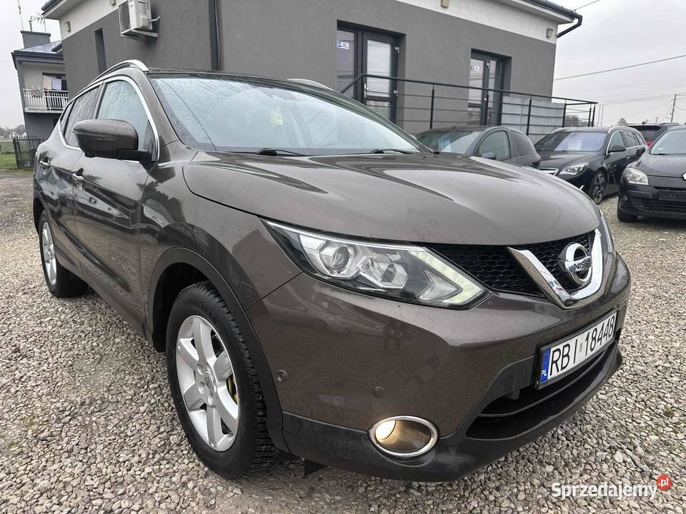 Nissan Qashqai 2015 Bogata Wersja Wyposażenia benzyna