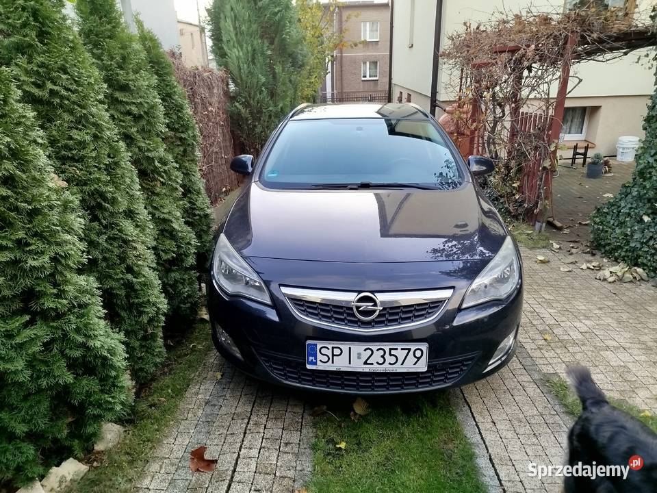 Opel Astra J kombi 2012 r 20 CDTI automat