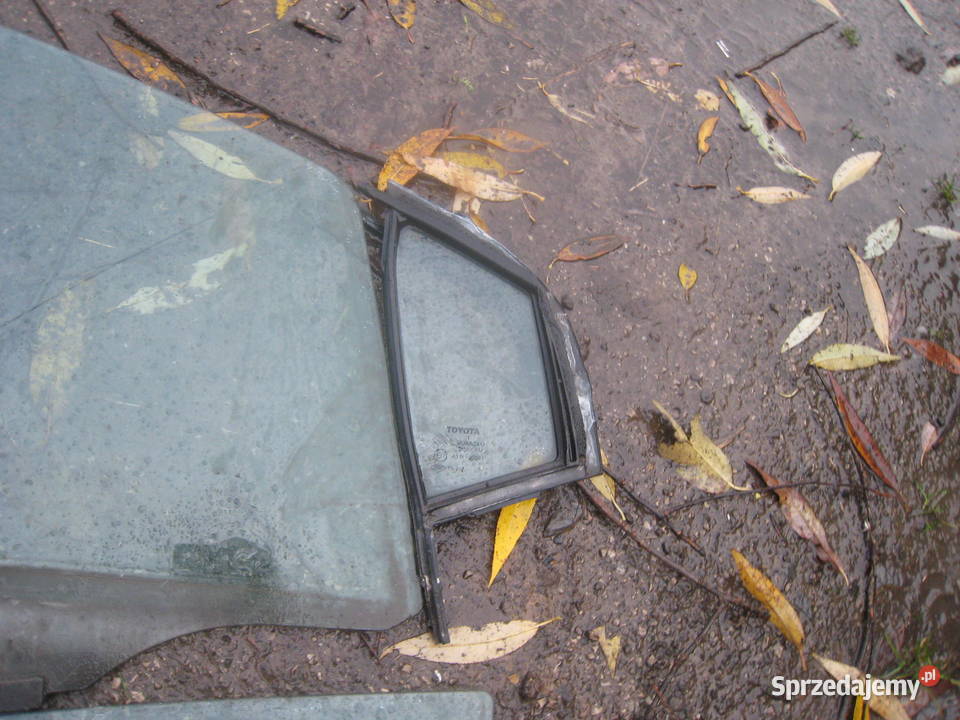 Szyba boczna prawa lewa przód drzwi Toyota Yaris małopolskie Kraków