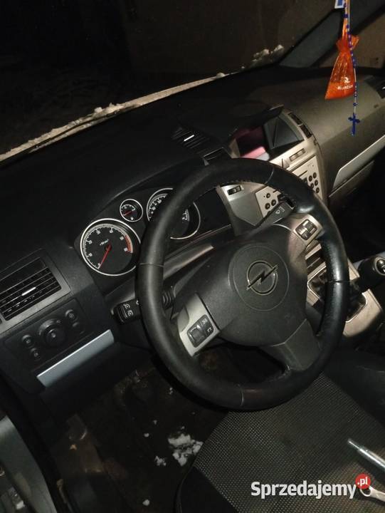 Zafira Opel Cosmo 19 C TDI Uszkodzony silnik szary Zafira Nowe Laski sprzedam