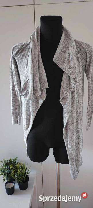 Szare damskie ponczo Zara w rozmiarze M Warszawa
