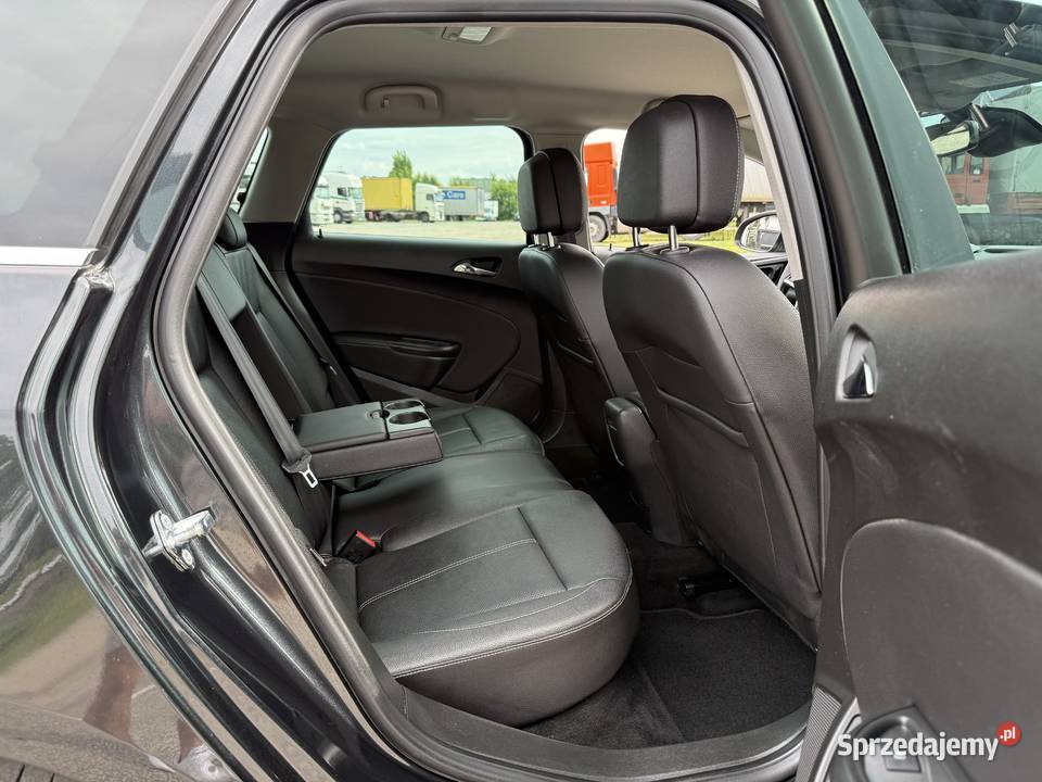 Opel Astra 14 BENZYNA Klimatronik Nawigacja Konin
