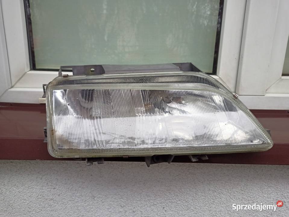 Citroen Xantia lampa przednia prawa reflektor sprzedam
