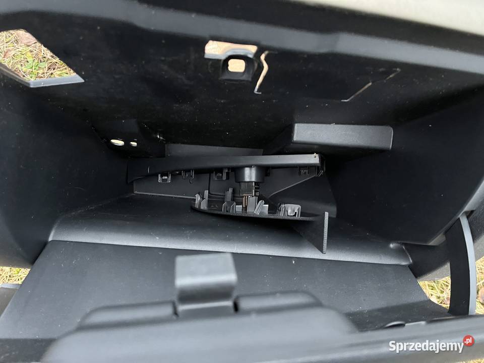 RENAULT CLIO III SCHOWEK 8200407713 8200407714 mazowieckie Legionowo sprzedam