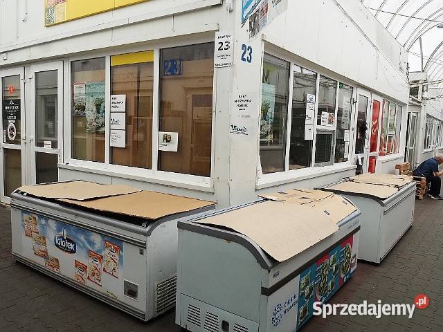 Pawilon handlowy w C H Pod topolami Łódź