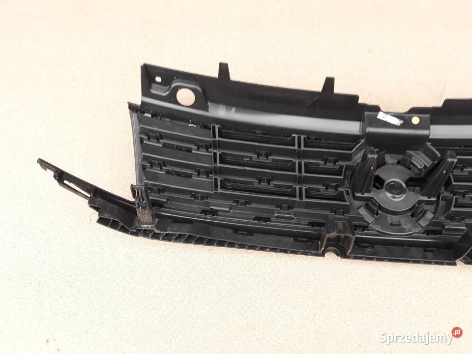 VW SANTANA 34G GRILL ATRAPA ZDERZAKA PRZÓD osobowe wielkopolskie Międzychód