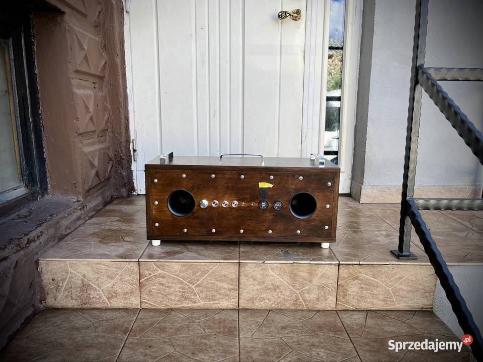 Referencyjny głośnik aktywny w kolorze śląskie Radziechowy