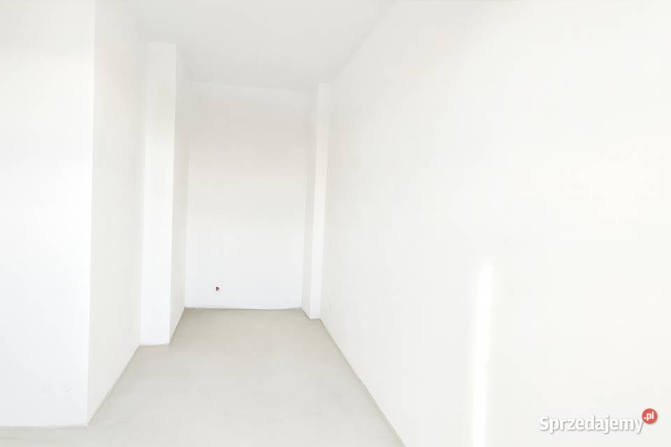 Wyremontowana słoneczna kawalerka z balkonem w pomorskie