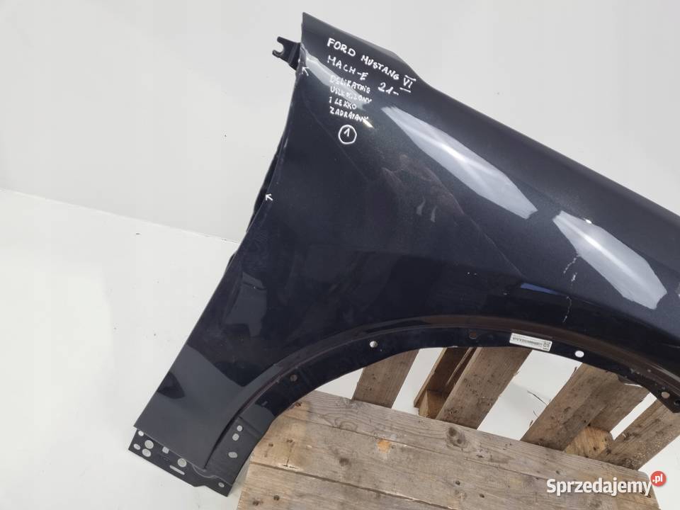 PRZEDNI BŁOTNIK PRAWY Ford Mustang IV MACHE 2021 Błotniki