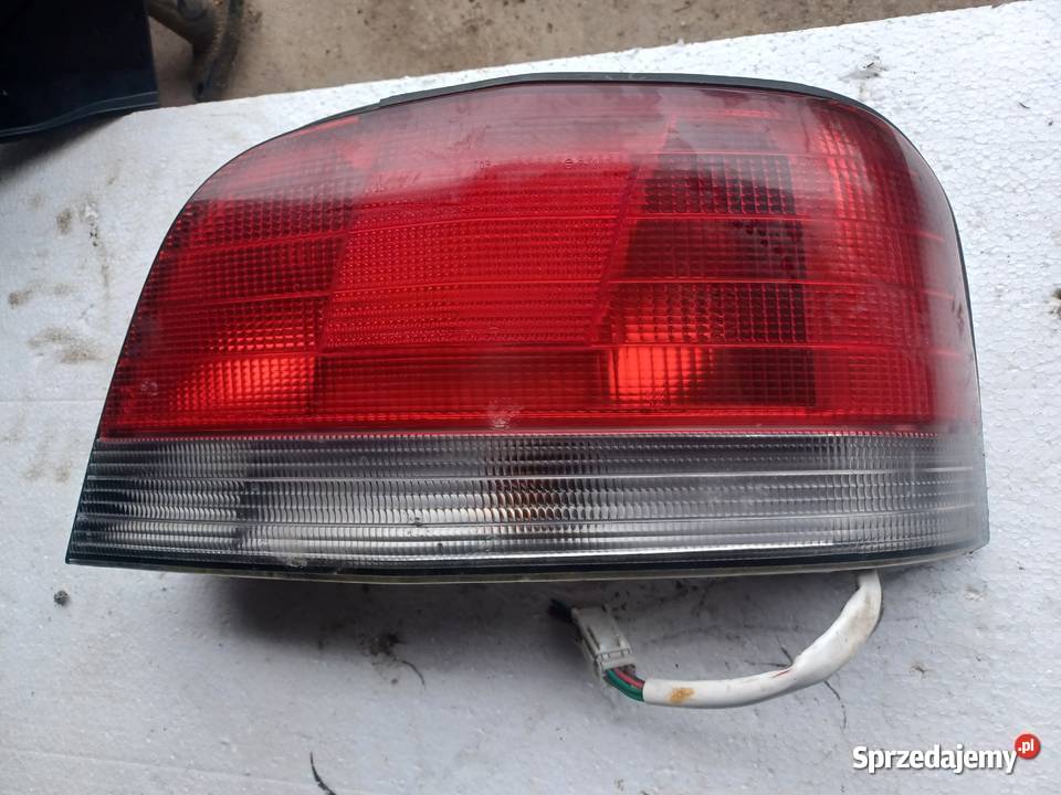 Lampa Tył Prawa Mitsubishi Galant VIII Liczniki i zegary Części samochodowe