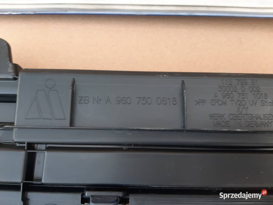 MERCEDES ACTROS MP4 MP5 MASKA GRILL ATRAPA PRZÓD Trzciel