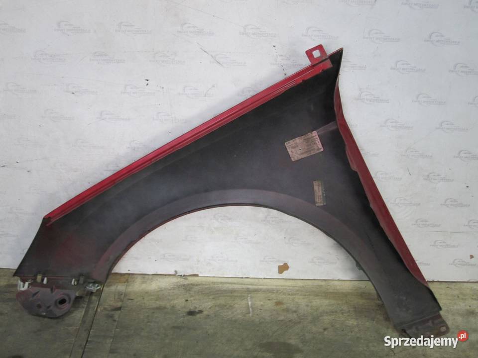 FORD FOCUS MK3 III 12r błotnik prawy przód