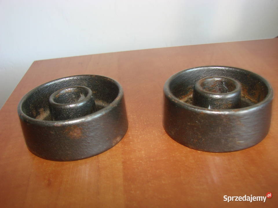 małe żeliwne świeczniki 2 pomorskie Pruszcz Gdański