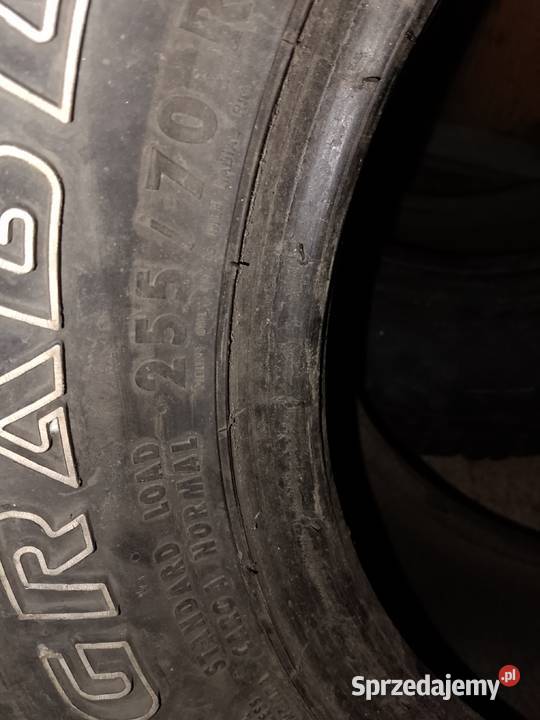 Dwie opony R16 podkarpackie Majdan Królewski
