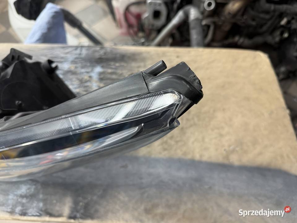 Toyota Avensis T27 T29 Lift lampa reflektor Full Wołomin