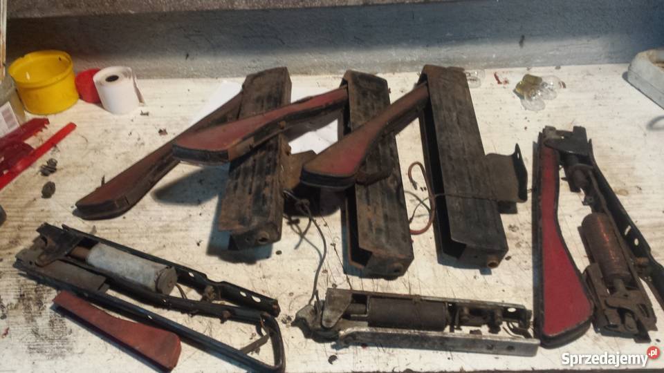 Kierunkowskazy ramieniowe zabytek Jedlicze sprzedam