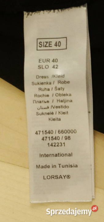 Sukienka z asymetrycznym dołem firmy ORSAY ze