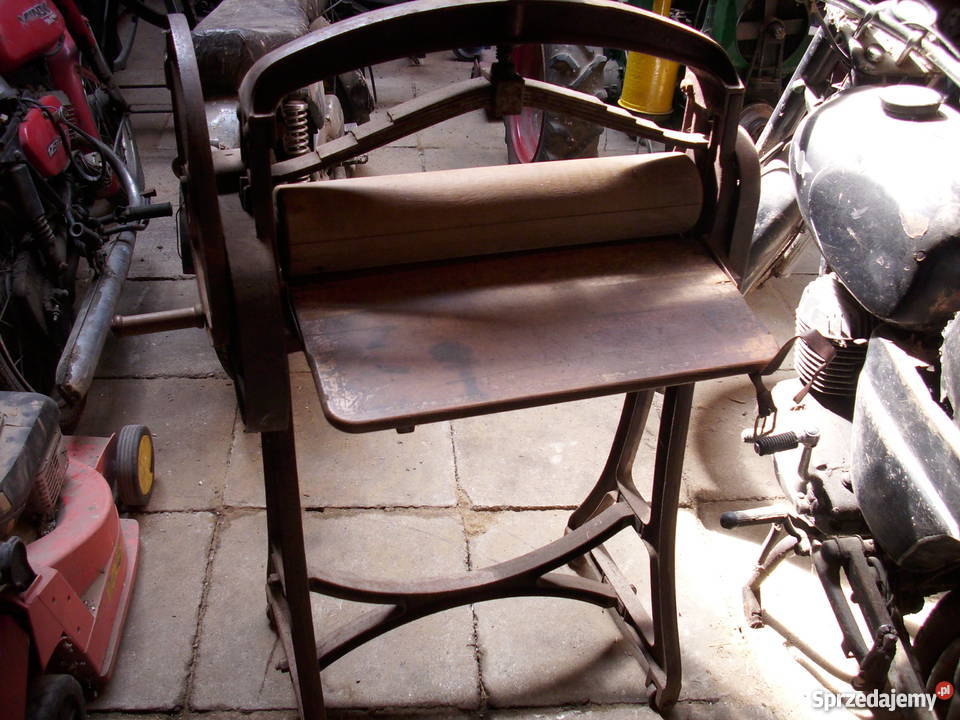 Przedwojenny masywny magielPiękna ozdoba Barlinek