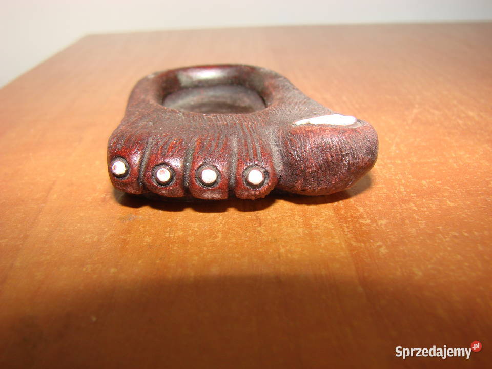 małą ceramiczna stopa Pruszcz Gdański