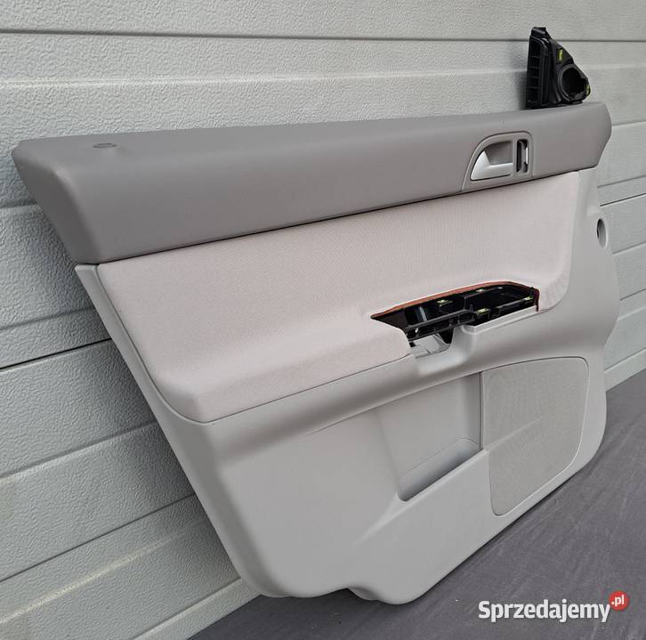 Tapicerka Drzwi Lewy Przód VOLVO S40 II V50 osobowe Tapicerki samochodowe dolnośląskie Mielęcin