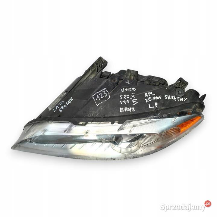 LAMPA LEWA Volvo V70 III XC70 II XENON lewy Chełm