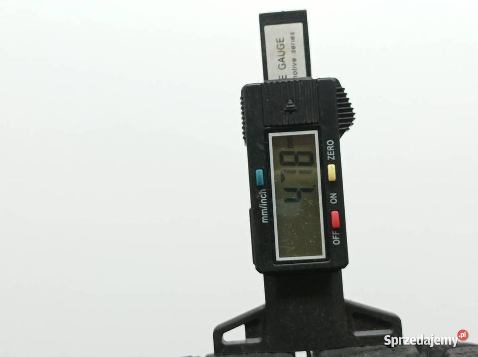 2x OPONA ZIMOWA DĘBICA FRIGO 19565R15 Samochodowe