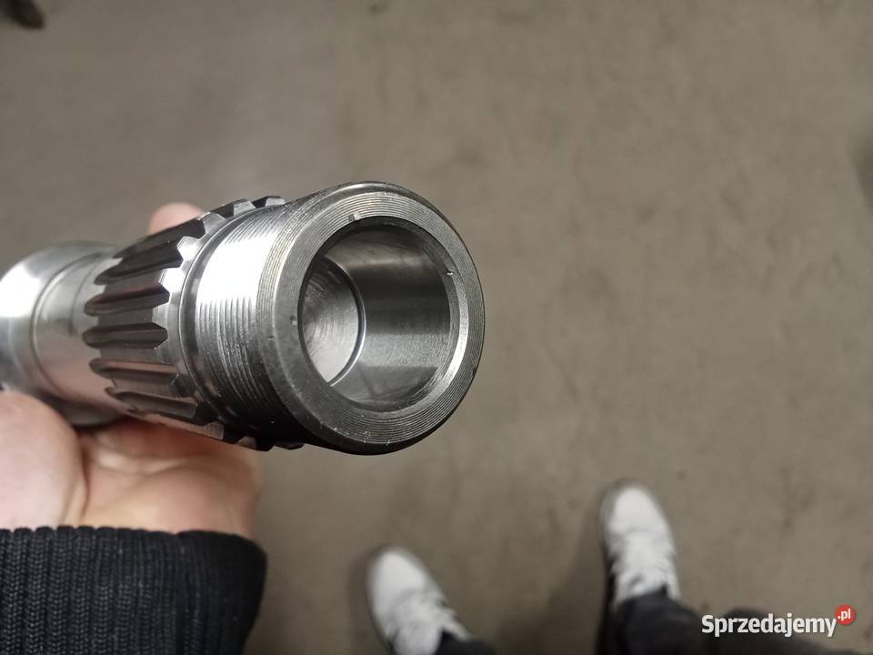 WAŁEK PRZEKŁADNI KĄTOWEJ MANITOU 563790 Rudno