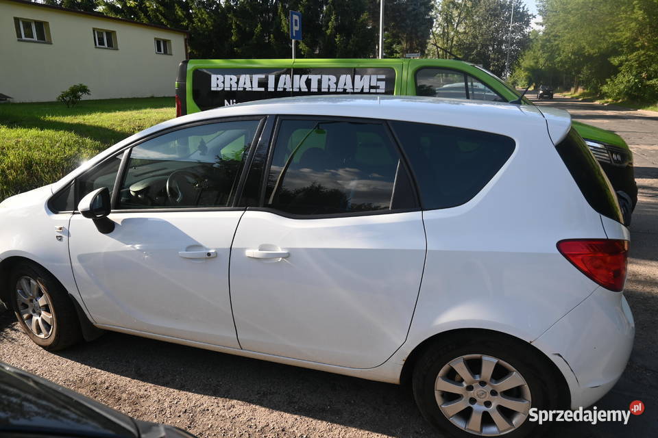 Sprzedam samochód Opel Meriva 2012 r dolnośląskie Legnica