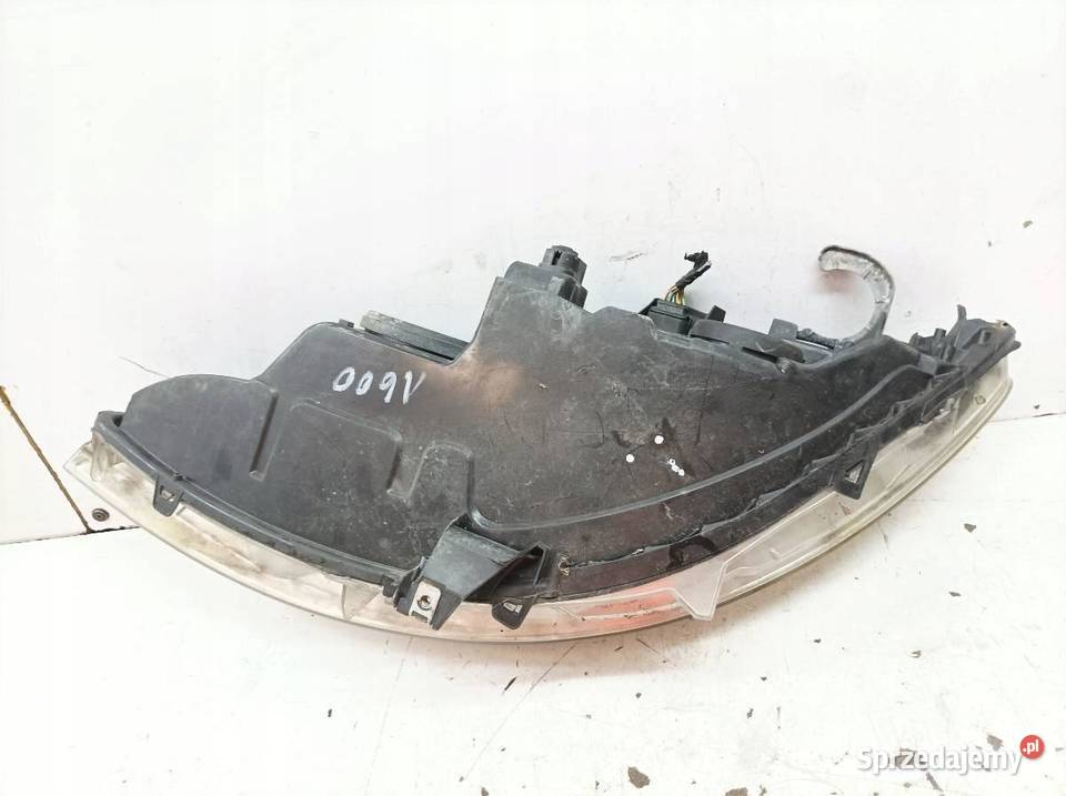 LAMPA PRZÓD PRAWA EU 9656162480 Peugeot 308 I