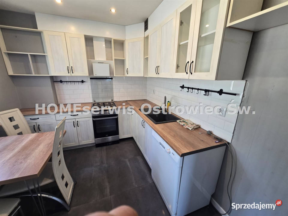 sprzedaży domu wolnostojącego Kunów 142m2 asfalt