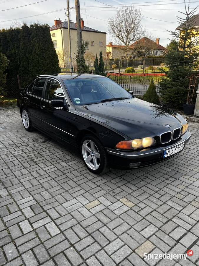BMW E39 520i Benzynagaz manualna Zaczernie sprzedam