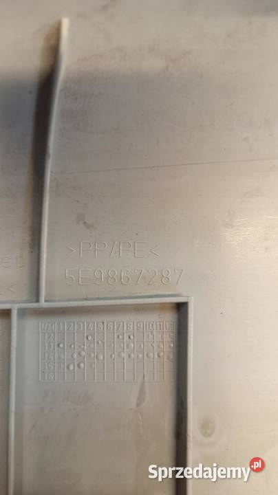TAPICERKA SŁUPKA LEWA OCTAVIA III 5E9867287