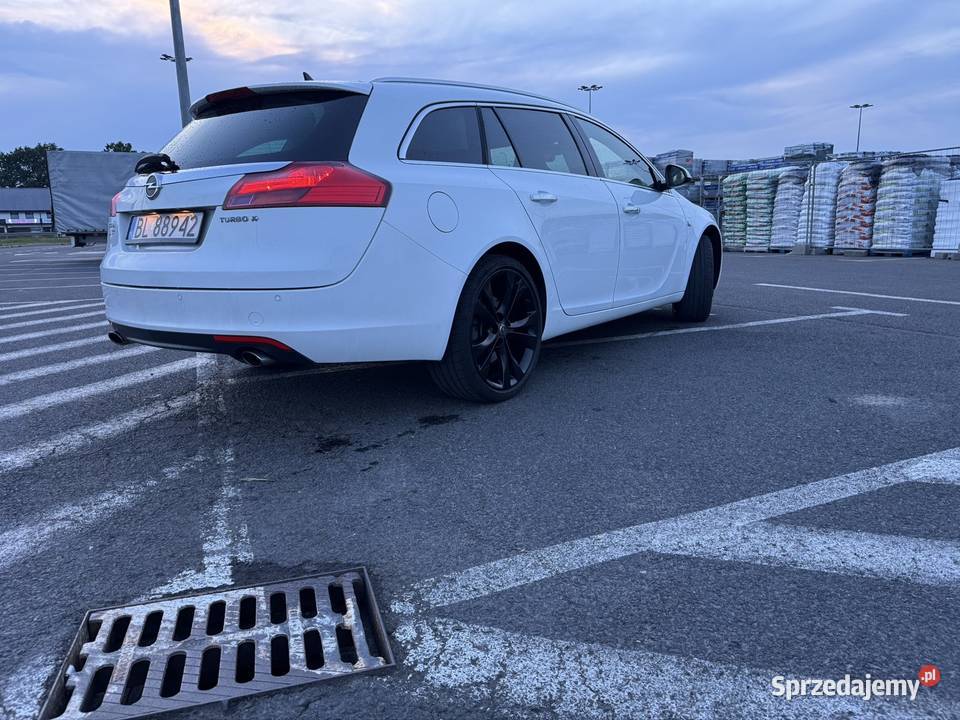 Opel Insignia 20T 250 4x4 Recaro 20 250KM sprzedam