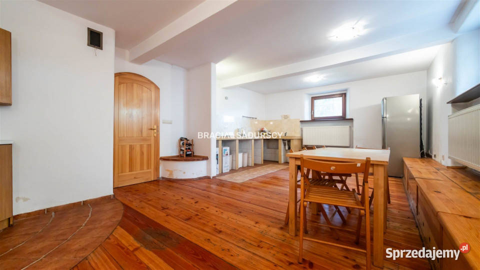 sprzedaży domu wolnostojącego Kraków 3796m2