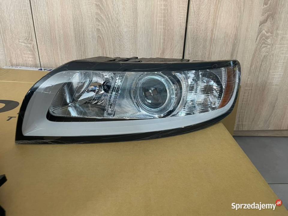 Volvo V50 S40 II reflektor przód nowy Motycz