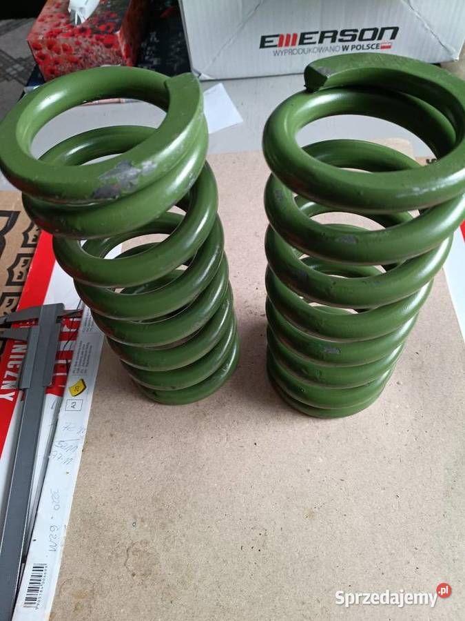 Sprężyna zwrotnicy Zetor Płock