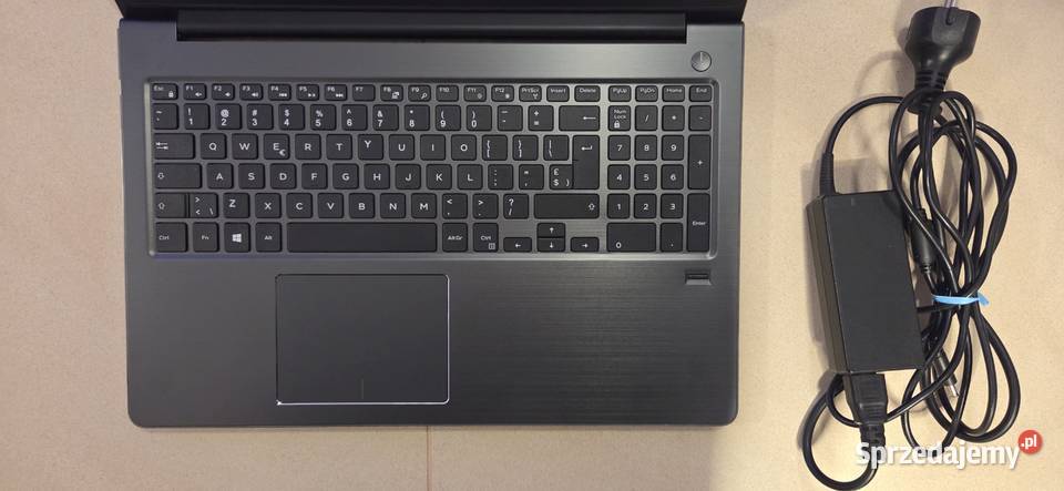 Laptop Dell Vosto 5568 i77500u 8GB RAM SSD 256GB Rzeszów sprzedam