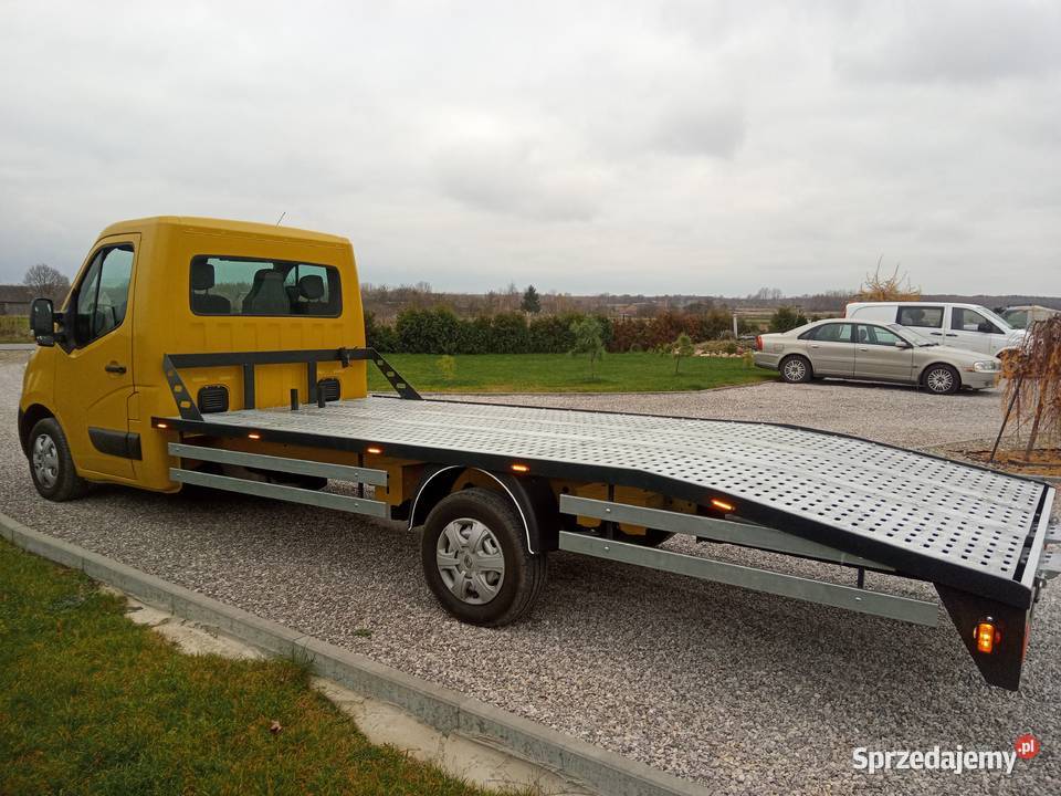 Najazd zabudowa auto laweta pomoc drogowa Paradyż