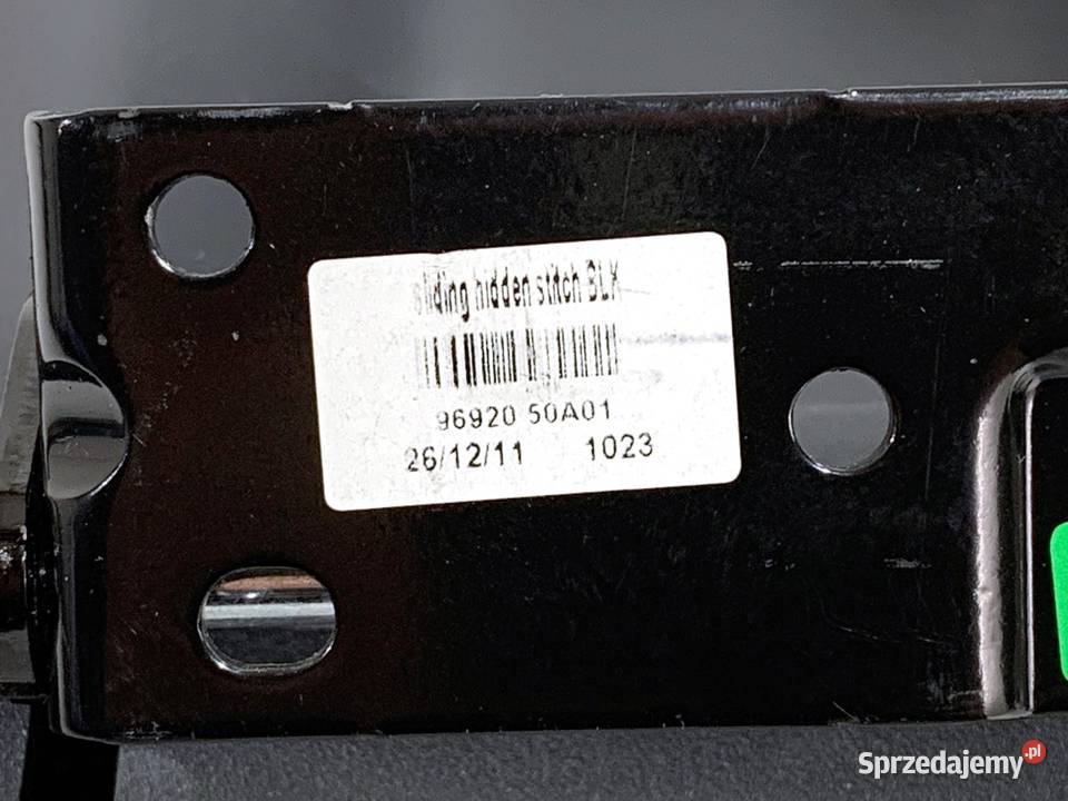 PODŁOKIETNIK NISSAN QASHQAI J10 Crossover 0614 osobowe