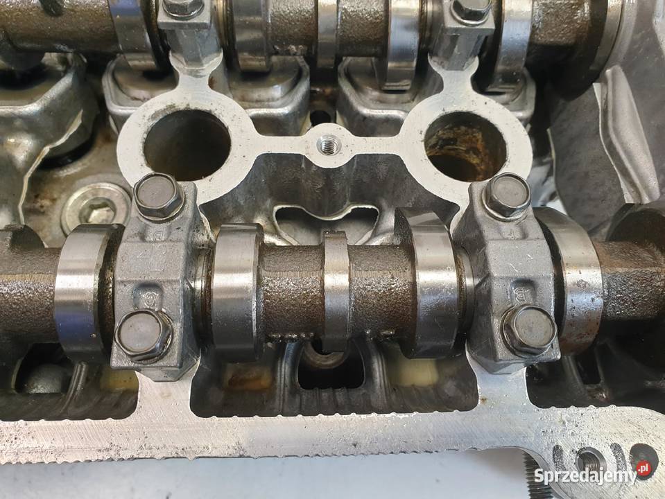 Toyota Yaris III 15 HYBRID GŁOWICA CYLINDRÓW Chełm sprzedam