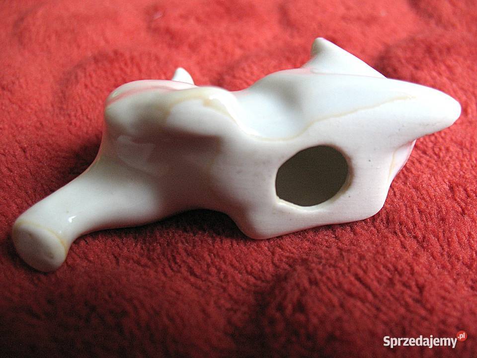 Kot biały młody kotek porcelana 4 x 6 x 25 mazowieckie Siedlce