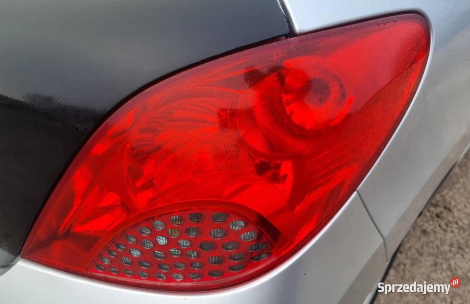 lampa tylna lampy tylne Peugeot 207 przedlift fl Lampy tylne Bodzentyn sprzedam