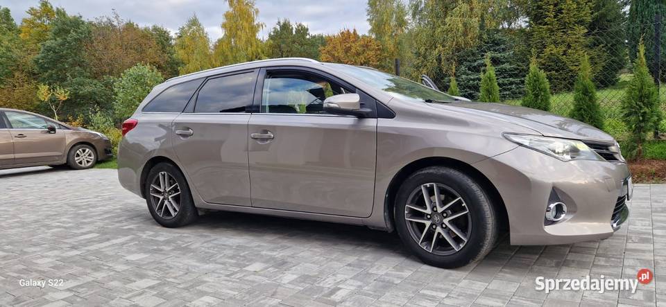 Toyota Auris 16 Benzyna Gaz Kombi 132KM Wieliczka